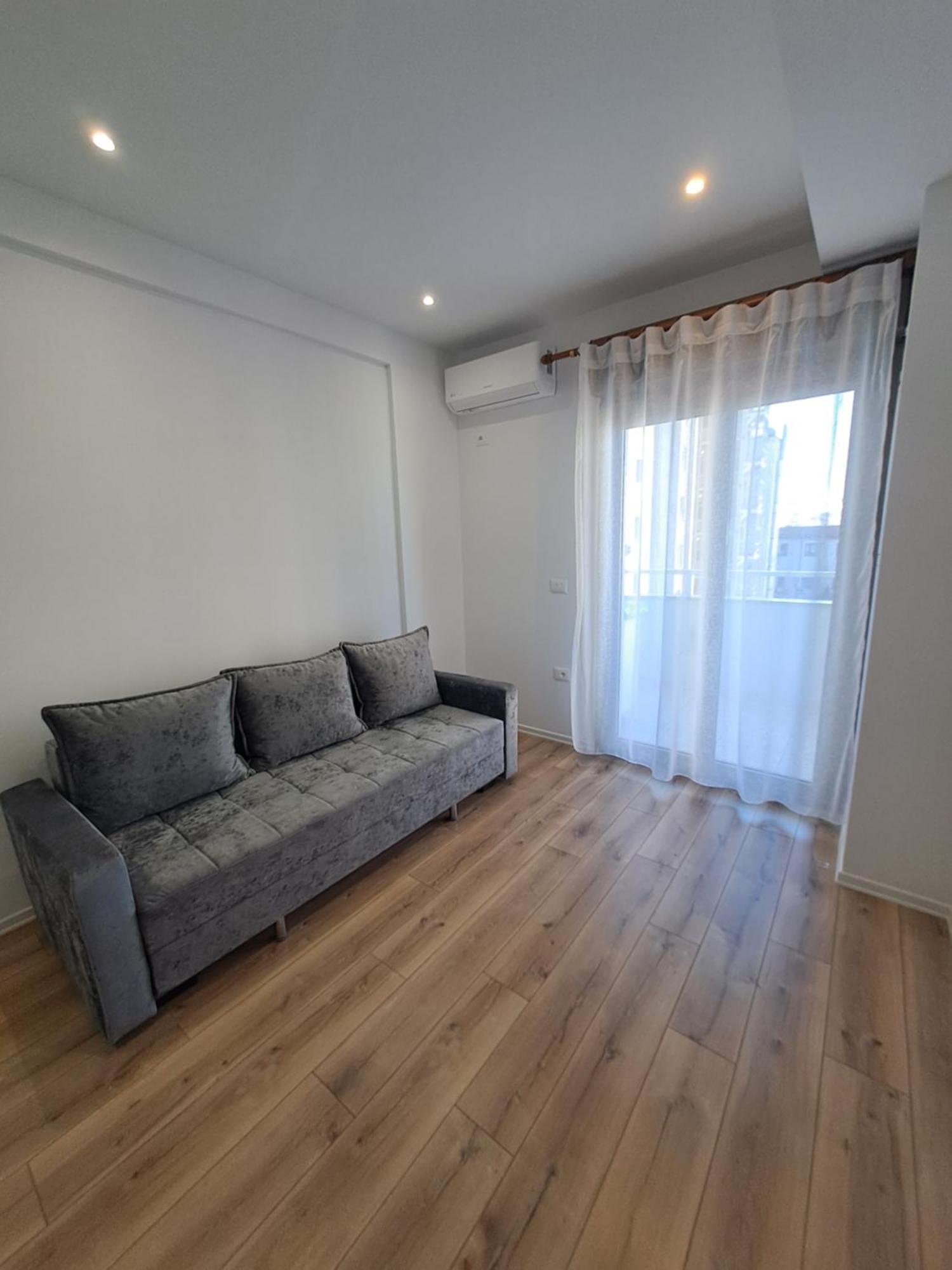 Erdis Home Nr 1 Тирана Екстериор снимка