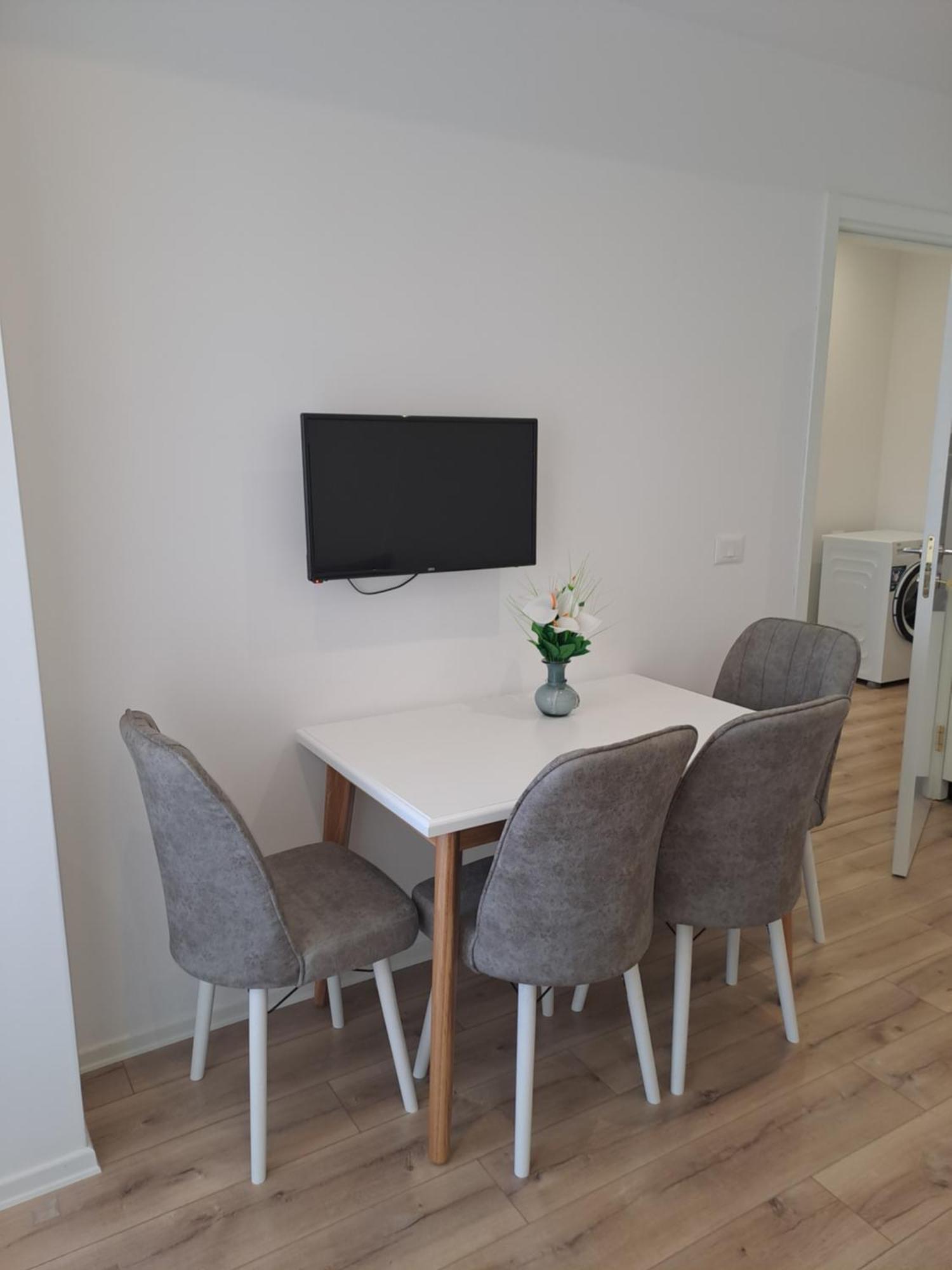 Erdis Home Nr 1 Тирана Екстериор снимка
